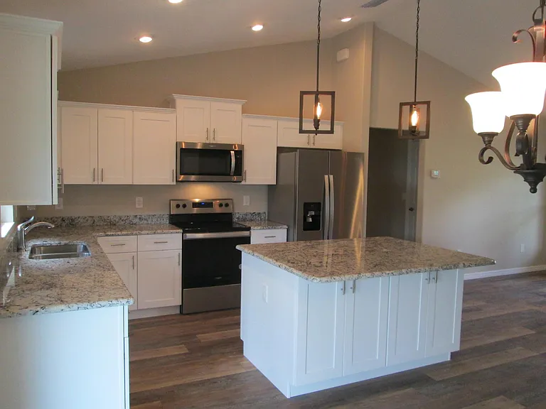 10450 SW 132nd Ct — Photo 2