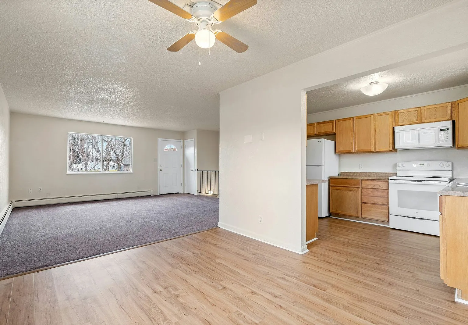 7089 West 10th Avenue — Photo 4