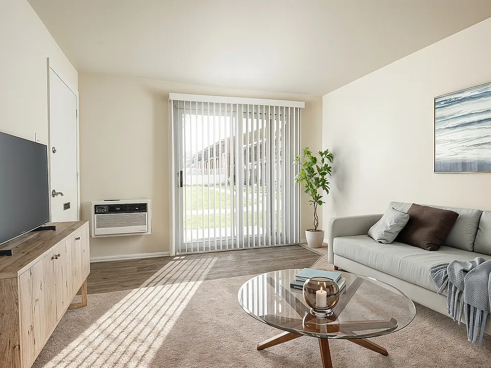 Aston Glen Living Room