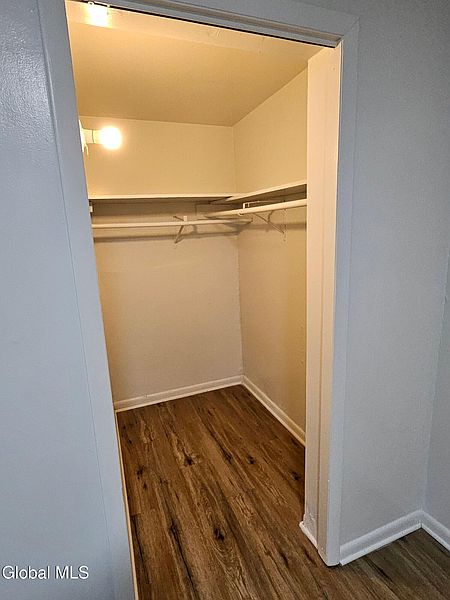 5th image of 850 Union Street