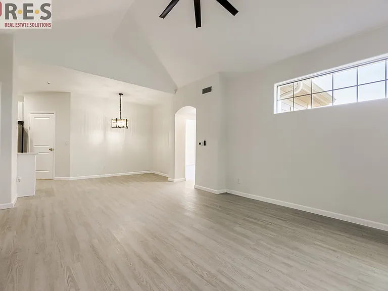 1631 W Canal Cir #832 — Photo 8