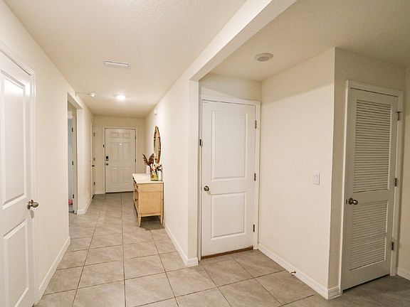 5th image of 5180 Plumeria Dr