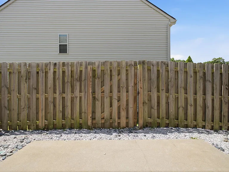 2009 Abbingdon Way — Photo 35