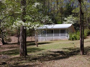 204 Settlers Ln, Franklin, NC 28734