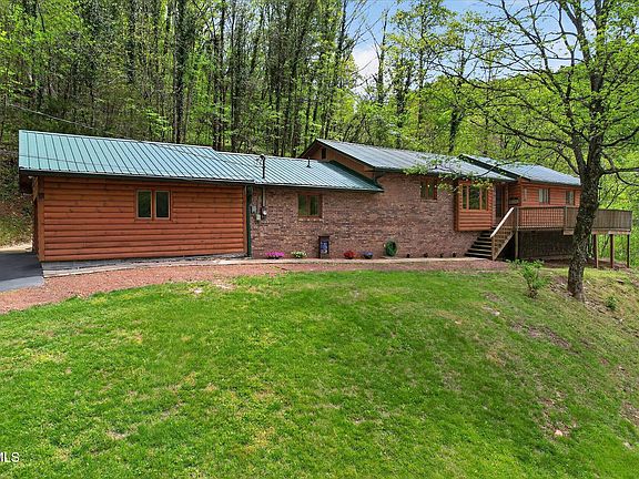 2nd image of 603 Blue Springs Rd