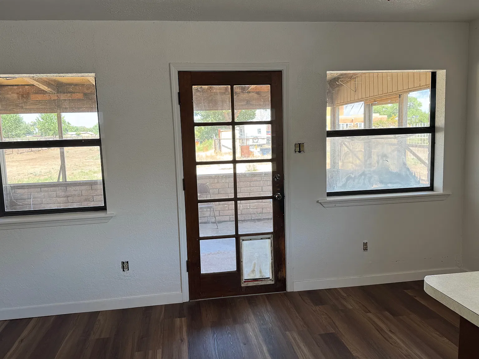 3 bed, 2107 sqft, $2,400 — Photo 3