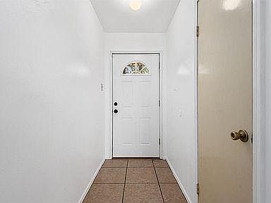 2nd image of 77 Starrush Ct