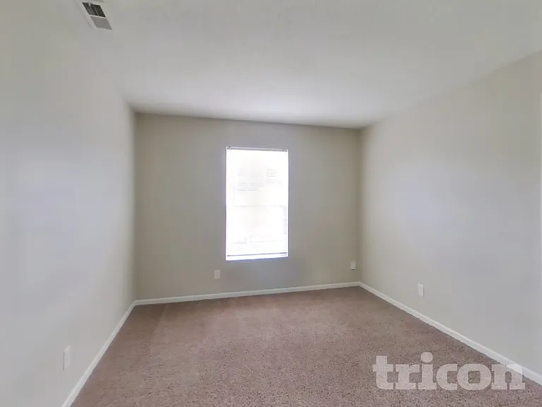 6245 Monteo Dr — Photo 15