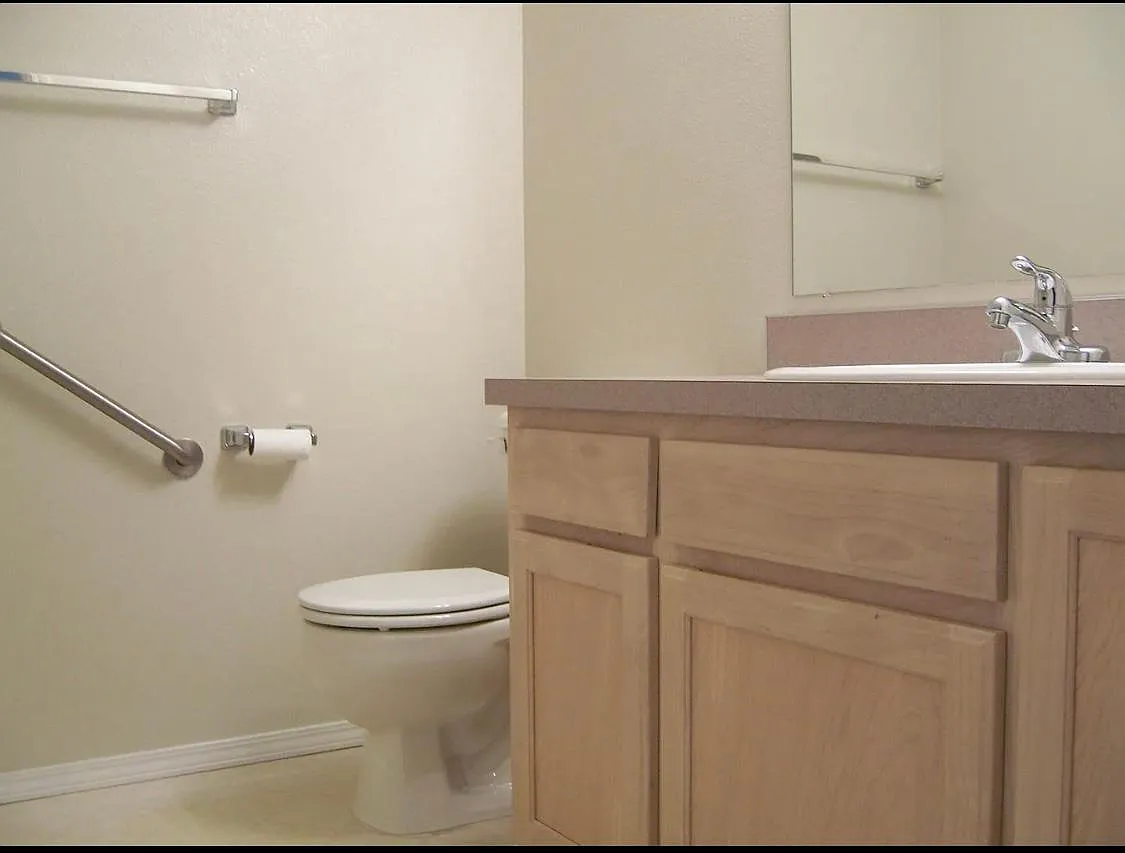 2665 Citrus Pl NW — Photo 3
