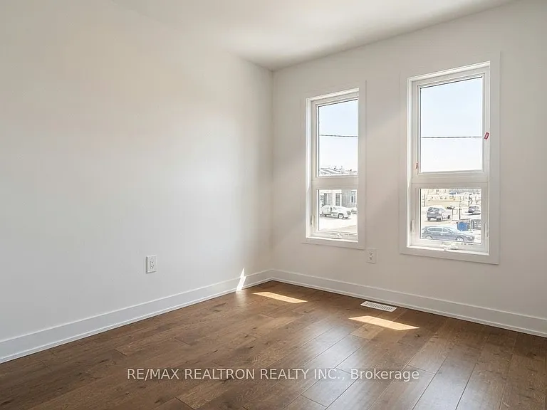 36 Westwood Ave — Photo 7
