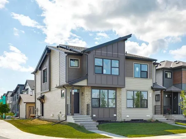 49 NE Silverton Glen Way SW, Calgary, AB T2X 5B9
