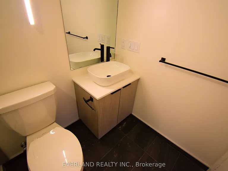 1185 Dupont St #1105 — Photo 15
