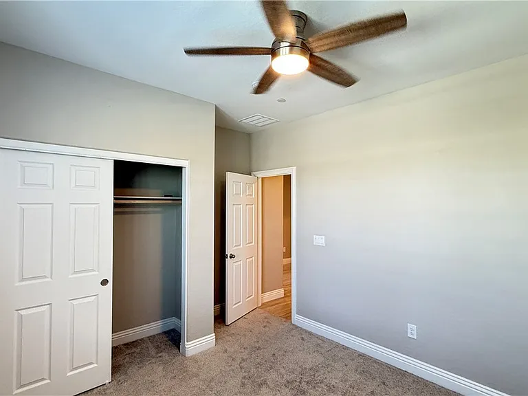 7491 Bonnie Piper St — Photo 17