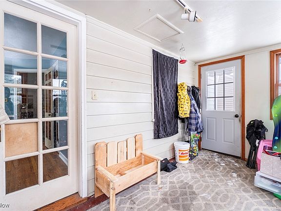 4th image of 14604 Roxboro Ave