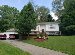7542 Martinsburg Rd, Saint Louisville, OH 43071
