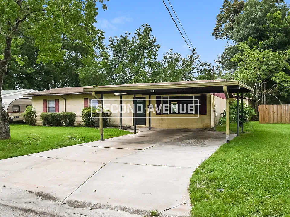 5331 Woodcrest Rd