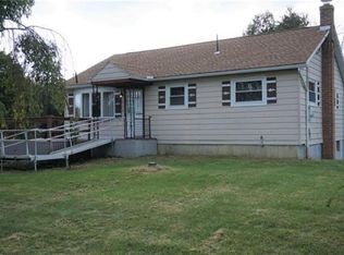 1365 Broad Rd, Wind Gap, PA 18091