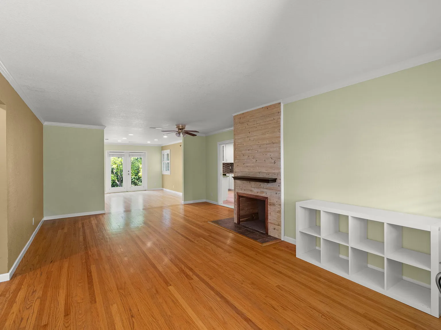 3 bed, 1434 sqft, $5,500 — Photo 1