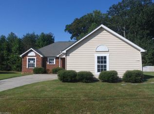 4548 Lasley Dr, Winston Salem, NC 27105