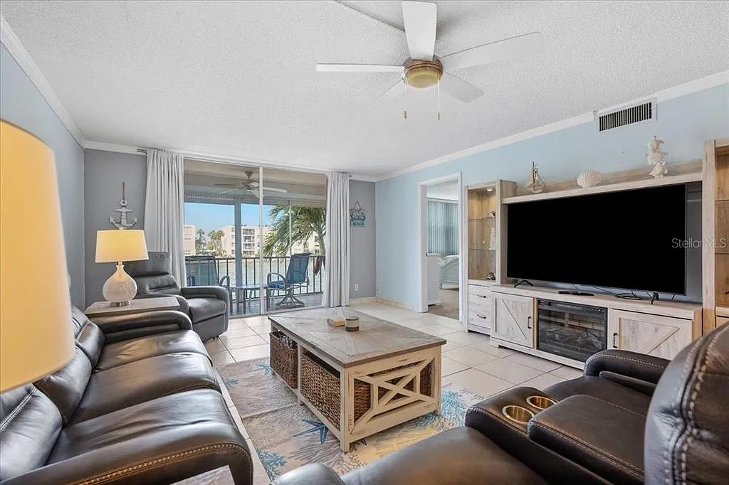2 bed, 2.0 bath, 1170 sqft, $2,750 — Photo 4