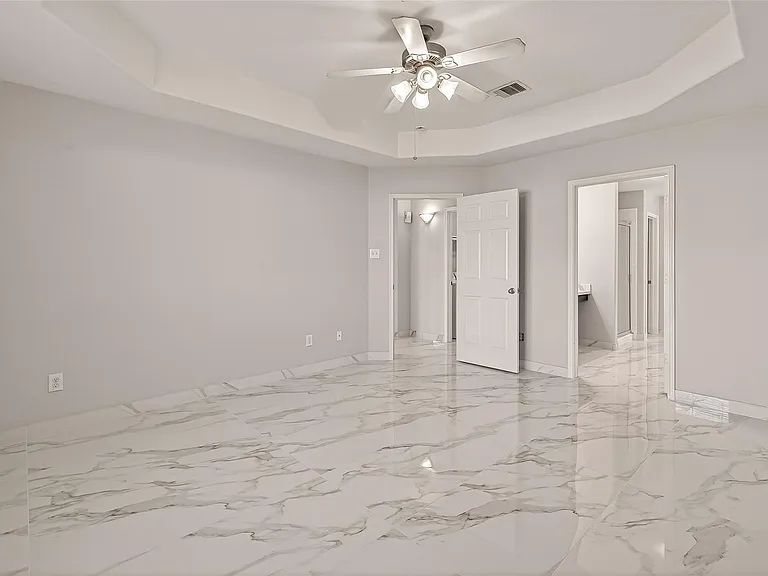 71 N Forrest Ave — Photo 28