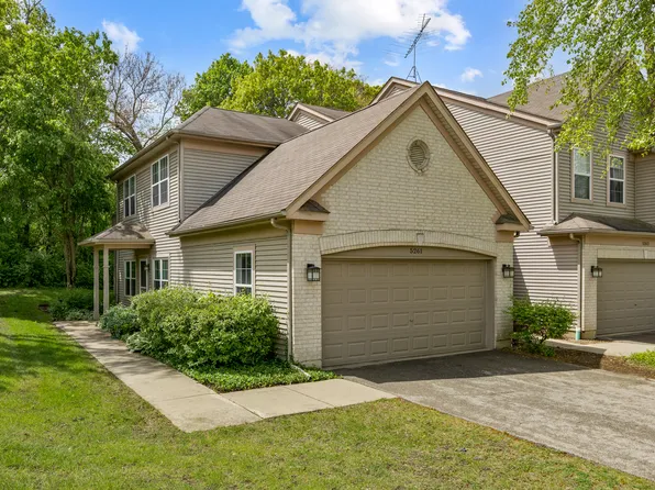 5261 Pebble Ln, Crystal Lake, IL 60012
