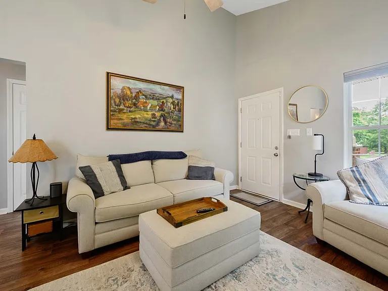 200 Highgate Cir — Photo 14