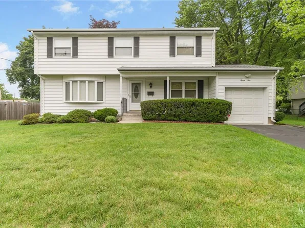 29 Henry Street, Orangeburg, NY 10962
