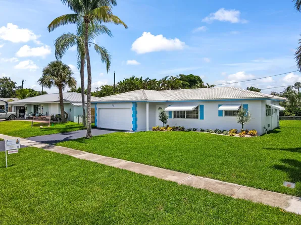 94 Mohigan Circle, Boca Raton, FL 33487