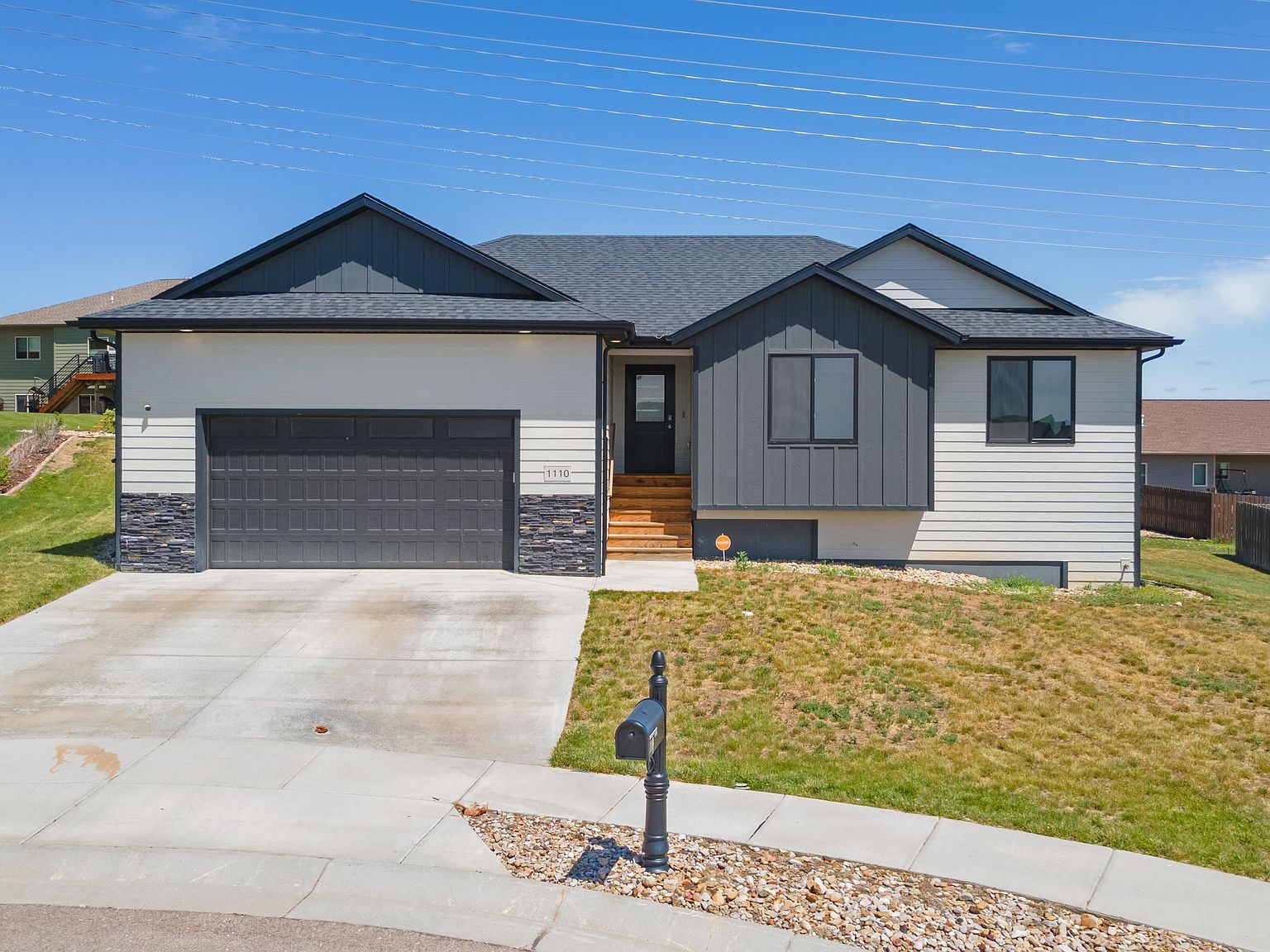 1110 Lennon Ln, Rapid City, SD 57701 | Zillow
