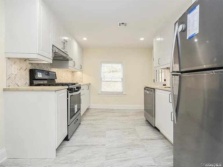1667A Northern Blvd #A — Photo 3