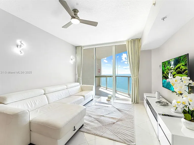 16699 Collins Ave #2810 — Photo 1