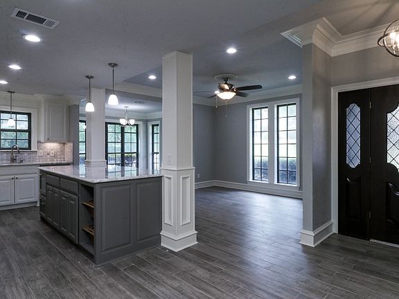 4th image of 3726 Ben Hogan Dr