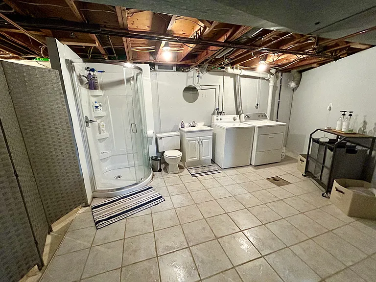 8355 Orhan St — Photo 15