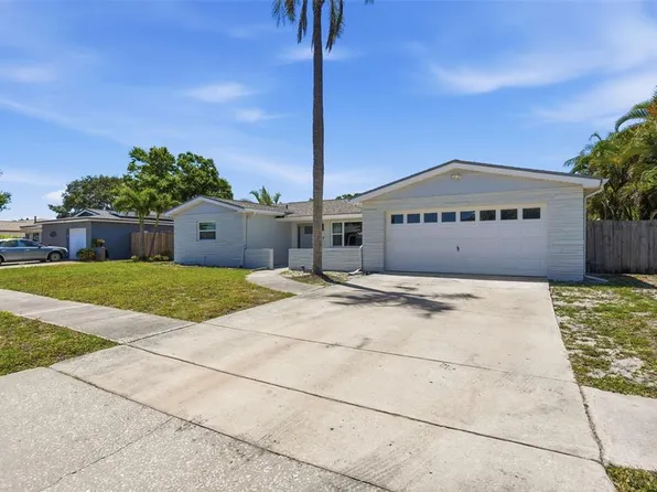 9276 79th Ave, Seminole, FL 33777