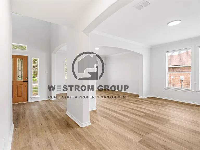 1738 Rock Ridge Dr — Photo 6