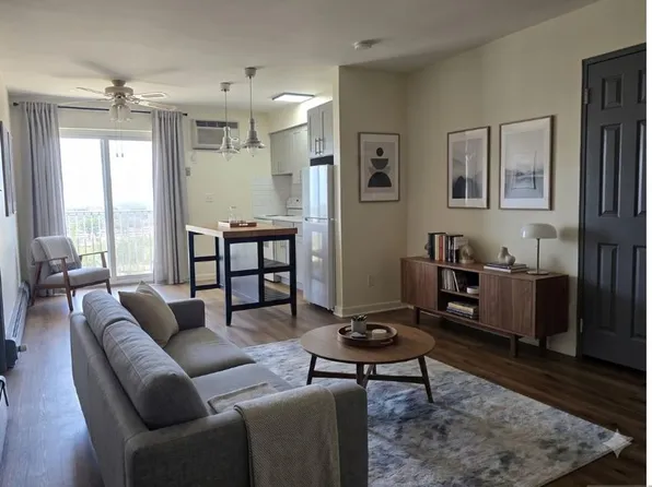 201 12th Street #19, Palisades Park, NJ 07650