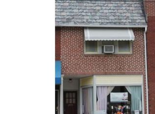 2575 Perkiomen Ave, Mount Penn, PA 19606