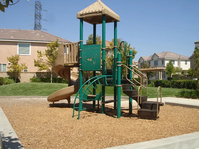 24623 Montevista Cir — Photo 22