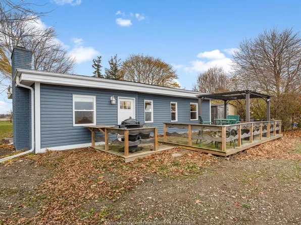 1962 Ocean Blvd, Chatham Kent, ON N0P 2P0