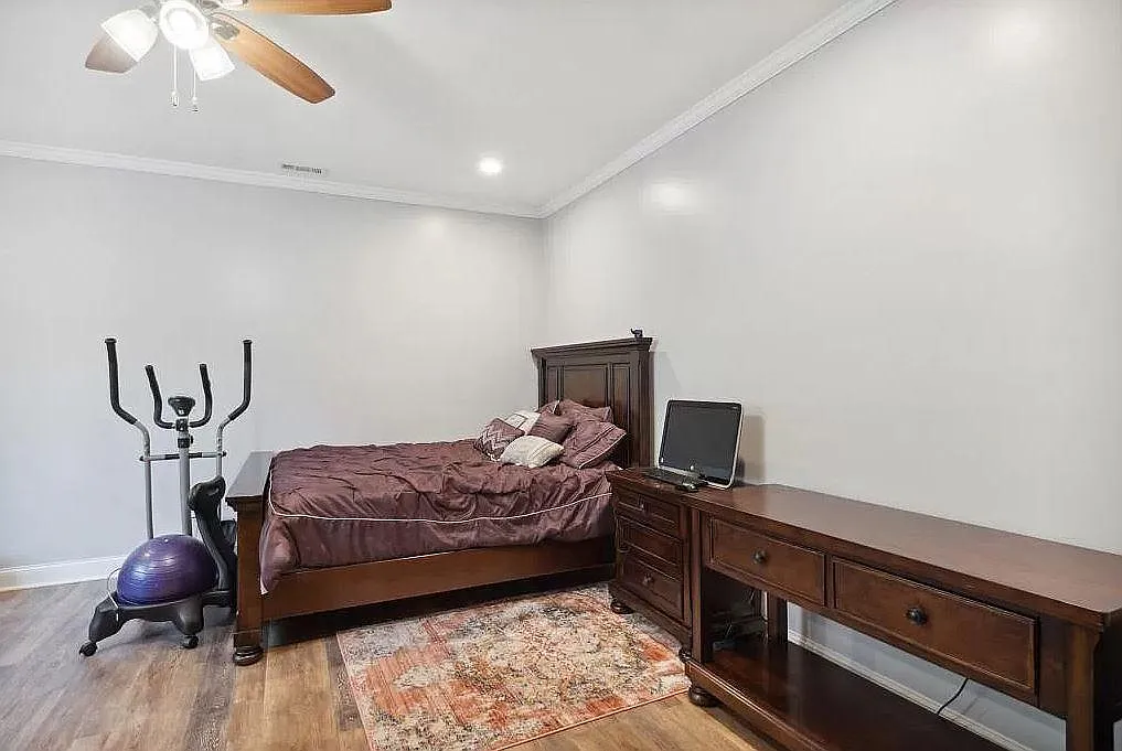 Studio, 600 sqft, $1,500 — Photo 4
