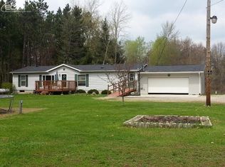 10123 Lake Rd, Otisville, MI 48463