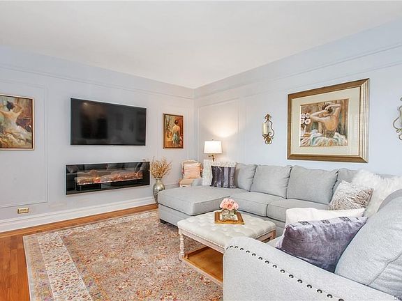 5th image of 1470 Midland Ave APT 4N