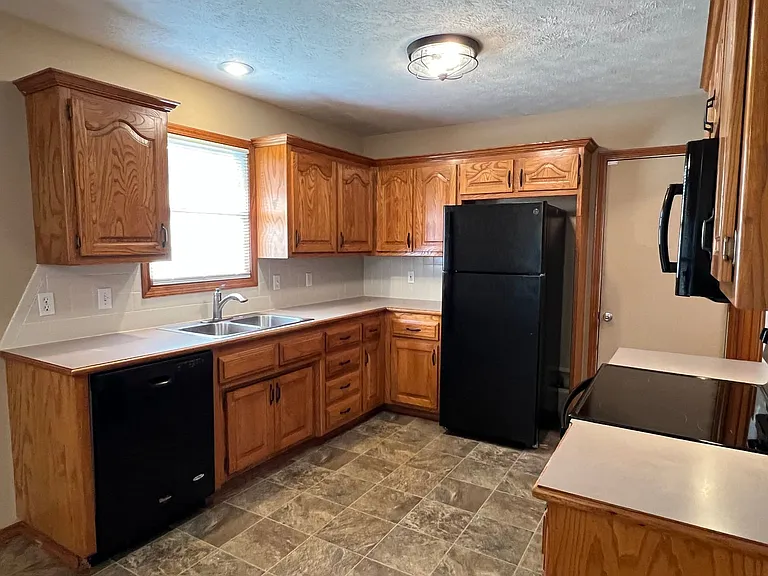 3109 W Morningside St — Photo 6