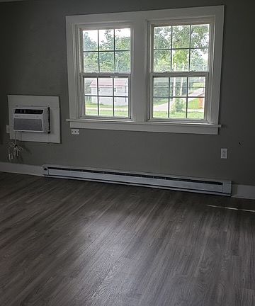 2nd image of 108 S Green St Unit 9