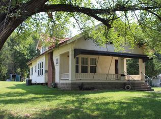 218 N Washington St, Clinton, MO 64735