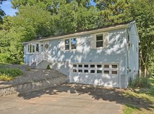 185 Murphy Ln, Chicopee, MA 01020