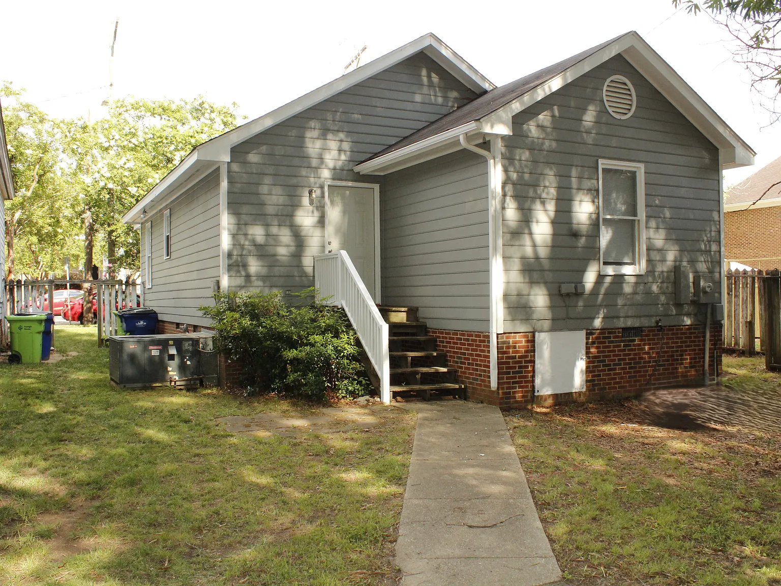 2 bed, 900 sqft, $1,700 — Photo 3