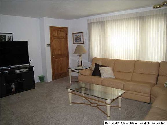 2nd image of 41 S Greenleaf Ave