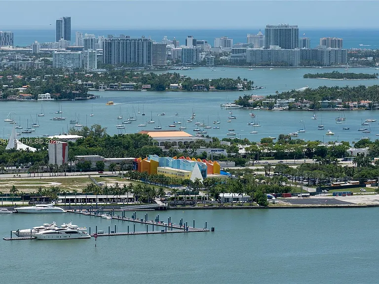888 Biscayne Blvd #4112 — Photo 4
